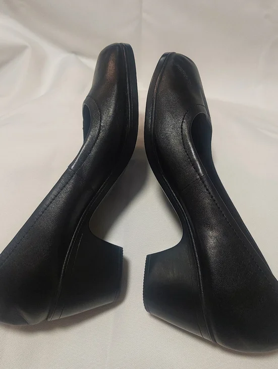 Clarks Black Low Block Heel Pump - Picture 4 of 7